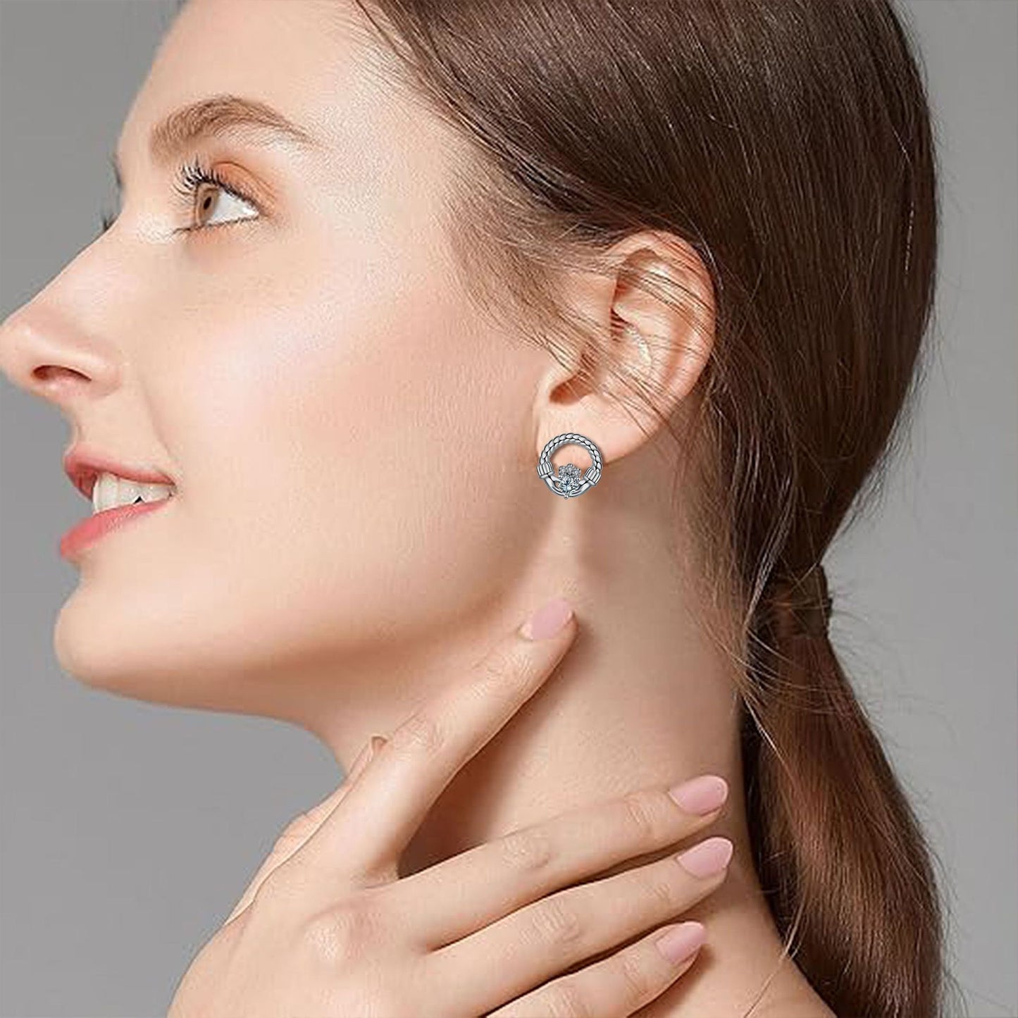 925 Silver Needle Crown Stud Earring Elegant Mother's Day Gift