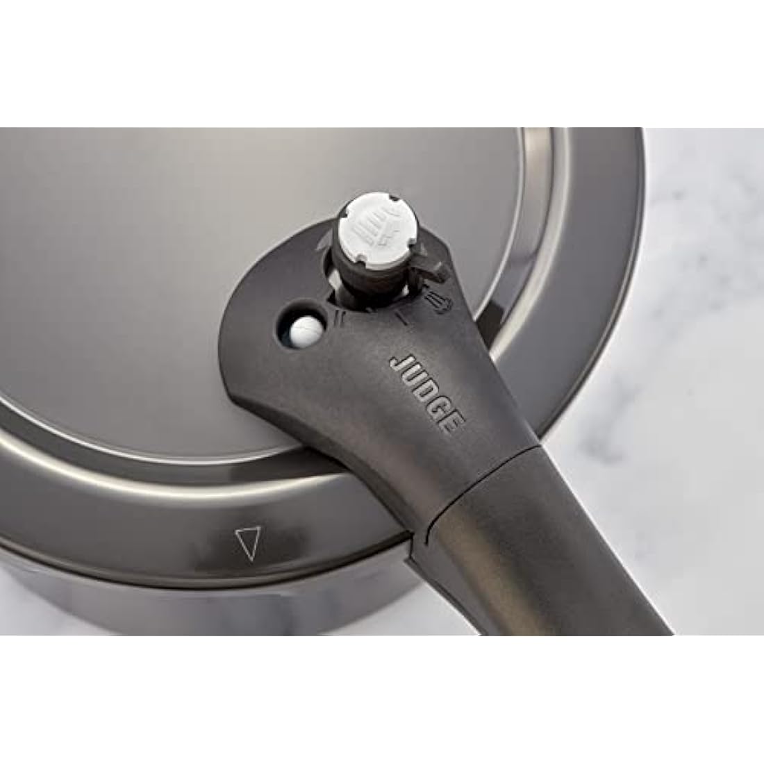 Judge Pressure Cooker, Hard Anodised 5L, (24.5cm) With Steamer Basket, Great Healthier and Quicker Cookware, Suitable for All Hob Types Except Induction