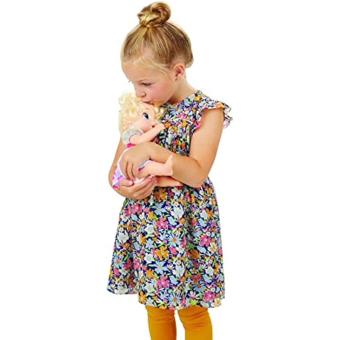 Baby Alive Magical Mixer Baby Doll Strawberry Shake with Blender Accessories, Drinks, Wets, Eats, Blonde Hair Toy for Children Aged 3 and Up