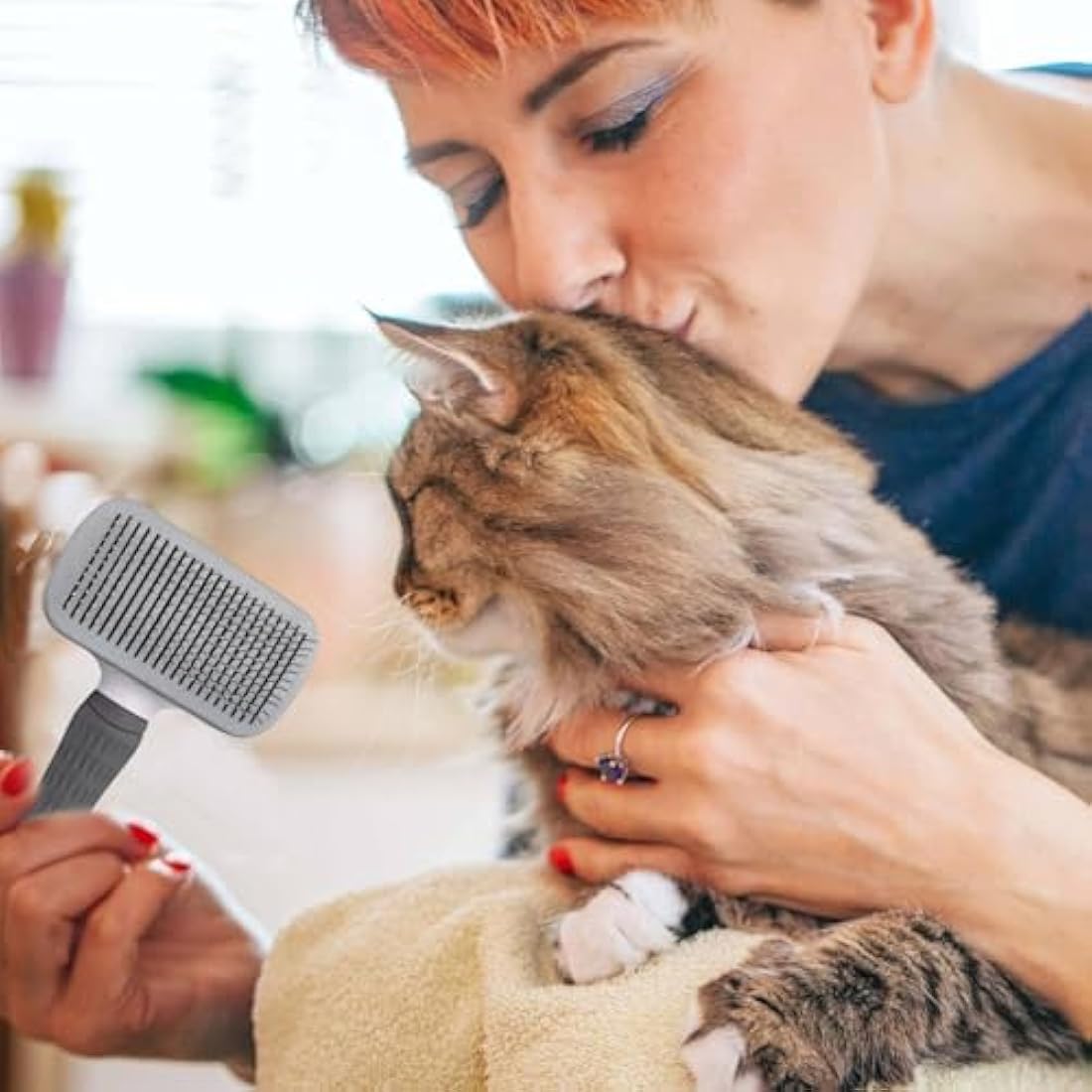 Self Cleaning Slicker Brush for Dogs,Cats, Rabits,Puppies etc, Laadi Cat Brush Dog Brushes For Grooming,Dog Brushes For Shedding,Cat Brushes for Long haired Cats Dogs. (Grey)