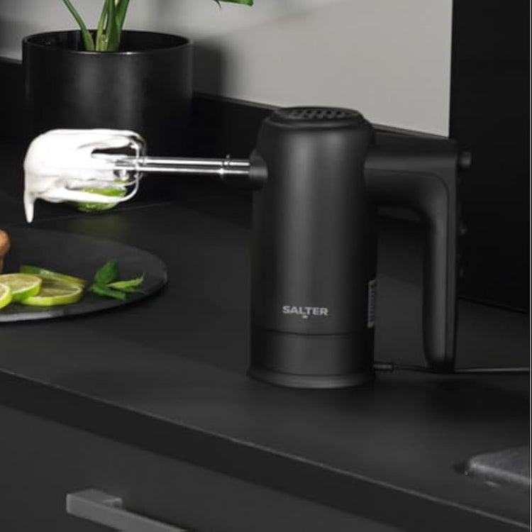 Salter Kuro Hand Mixer – Electric Baking Whisk, Dough Hook and Beater Attachments, 5 Speeds Settings with Turbo Function, Eject Function to Change Attachments, Easy-Store, Compact, Bread/Cakes, 300W