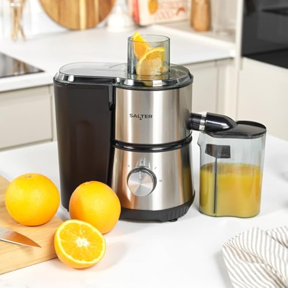 Salter 4 In 1 Juicer & Blender – Fruit Juicer & Smoothie Maker, 1L Jug Blender, Includes 600ml Sports Bottle & Fridge Storage Container, Coffee & Spice Grinder, 2 Speed Settings & Pulse, 400W, EK4294