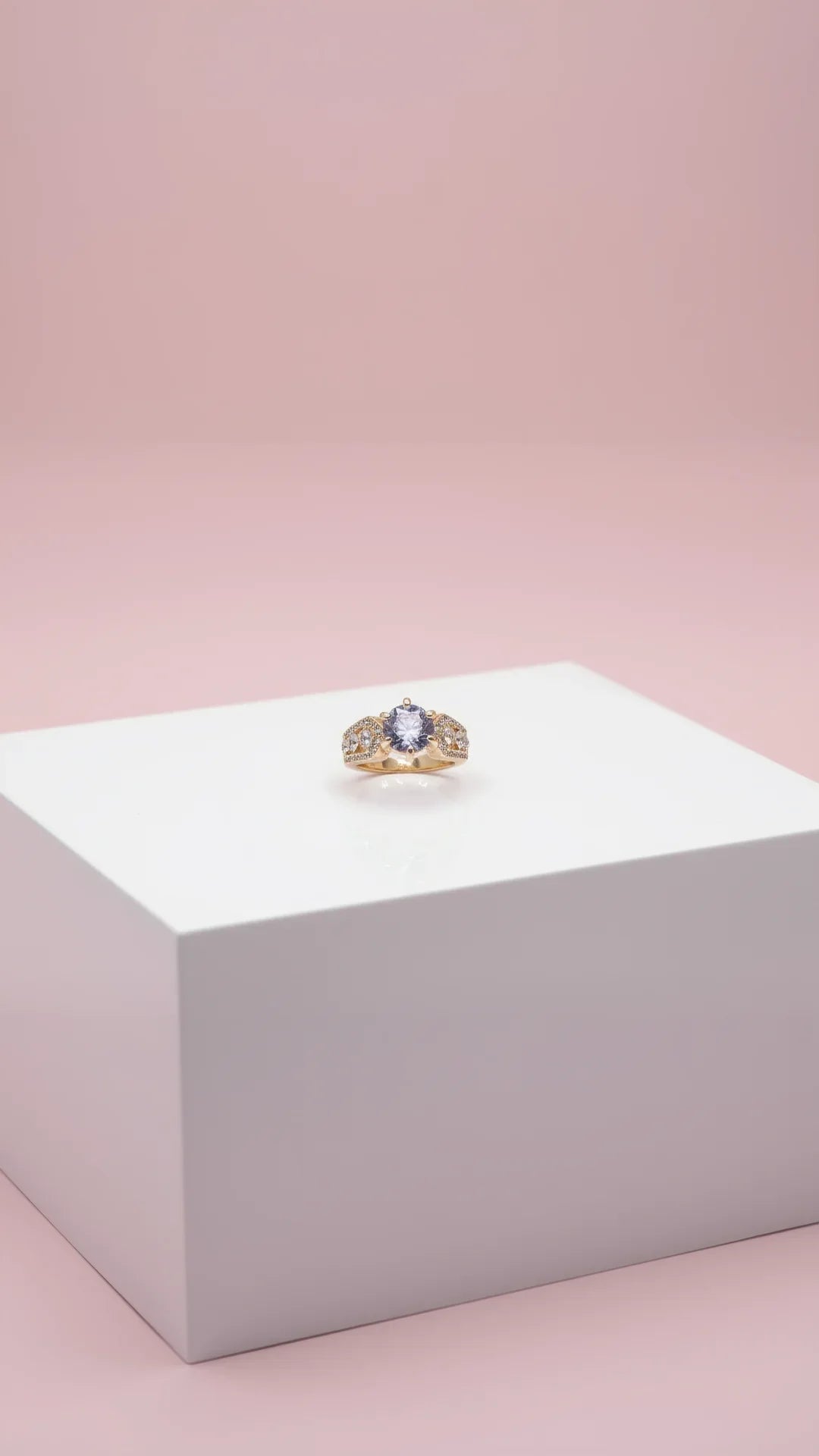 Gold Round Cut Solitaire Crystal Ring Gold Box set of 12