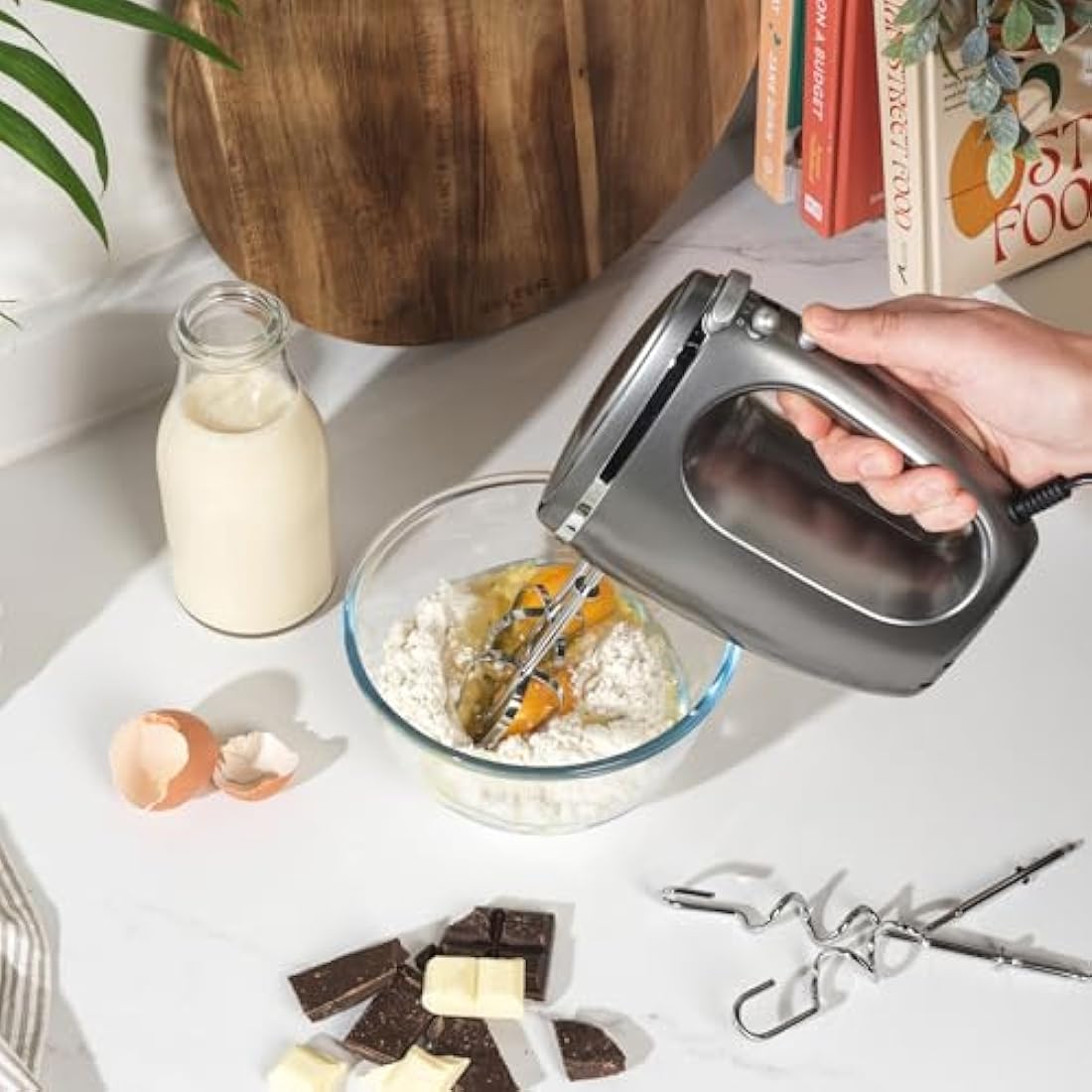 Salter EK4249GUNMETAL Cosmos Hand Mixer – Electric Baking Whisk, 5 Speed With Turbo Setting, Eject Function, Easy Cleaning, Includes 2 x Stainless Steel Mixing Beater and Dough Hooks, Grey, 300W