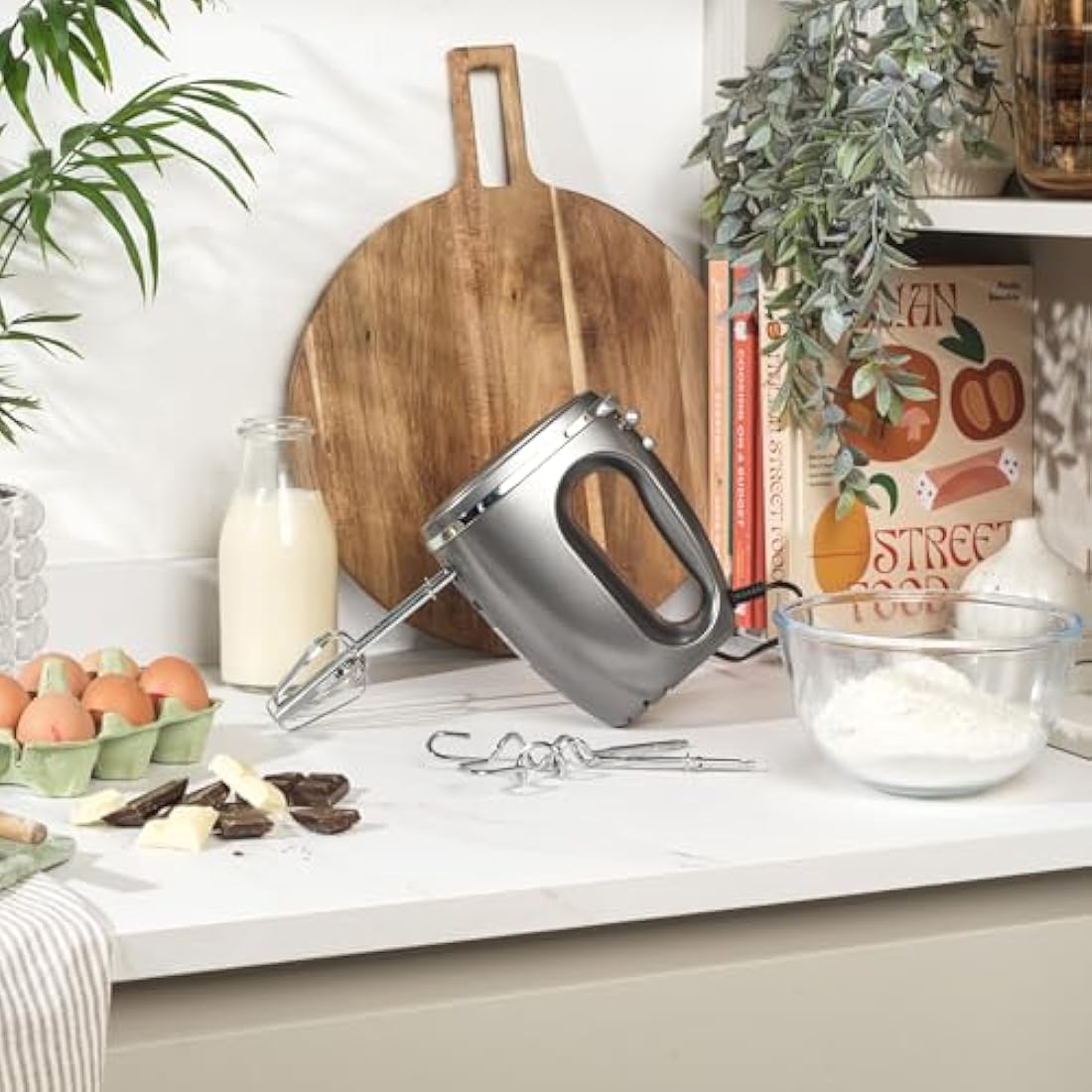 Salter EK4249GUNMETAL Cosmos Hand Mixer – Electric Baking Whisk, 5 Speed With Turbo Setting, Eject Function, Easy Cleaning, Includes 2 x Stainless Steel Mixing Beater and Dough Hooks, Grey, 300W