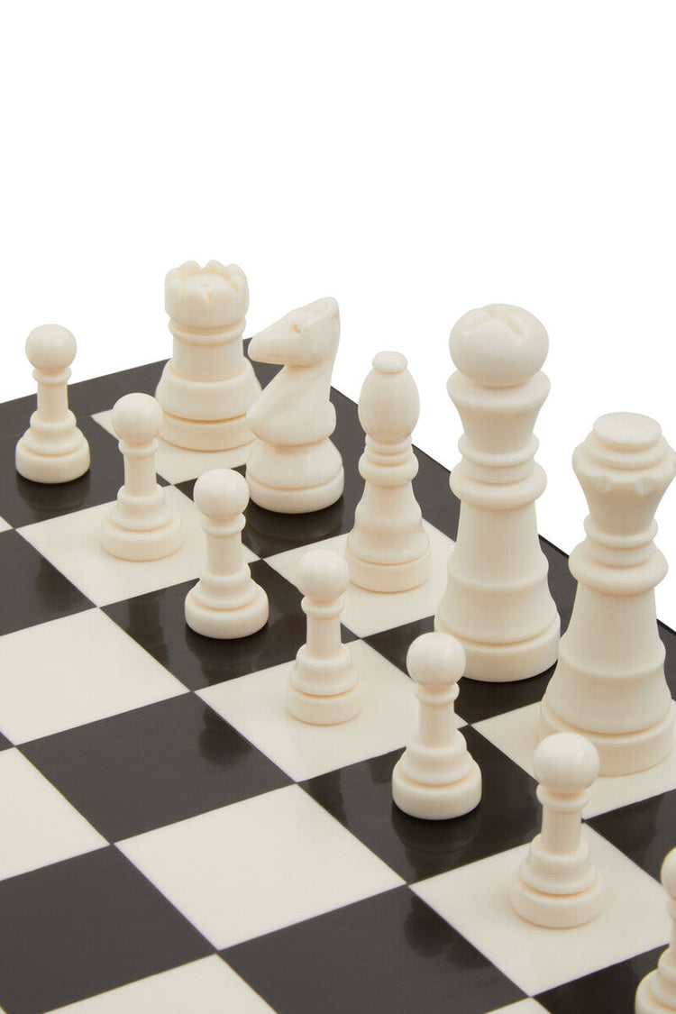 Black and White Chess Set | Churchill Games