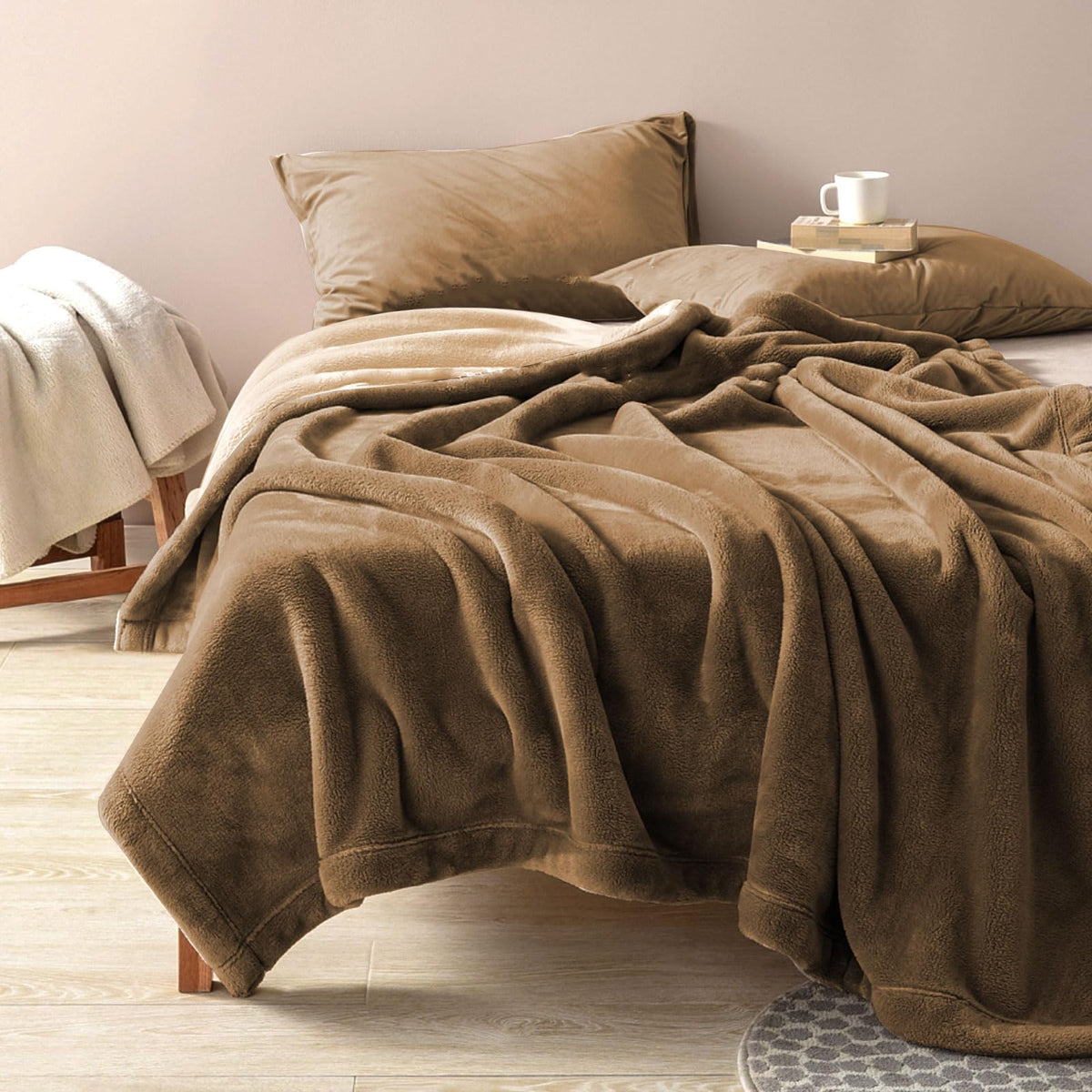 YISURE Waterproof Splash Blanket for Couples, Leakproof Squirt Love Blanket for Bed Intimacy, Waterproof Taupe King Size 90x80 (Brown/Tan)