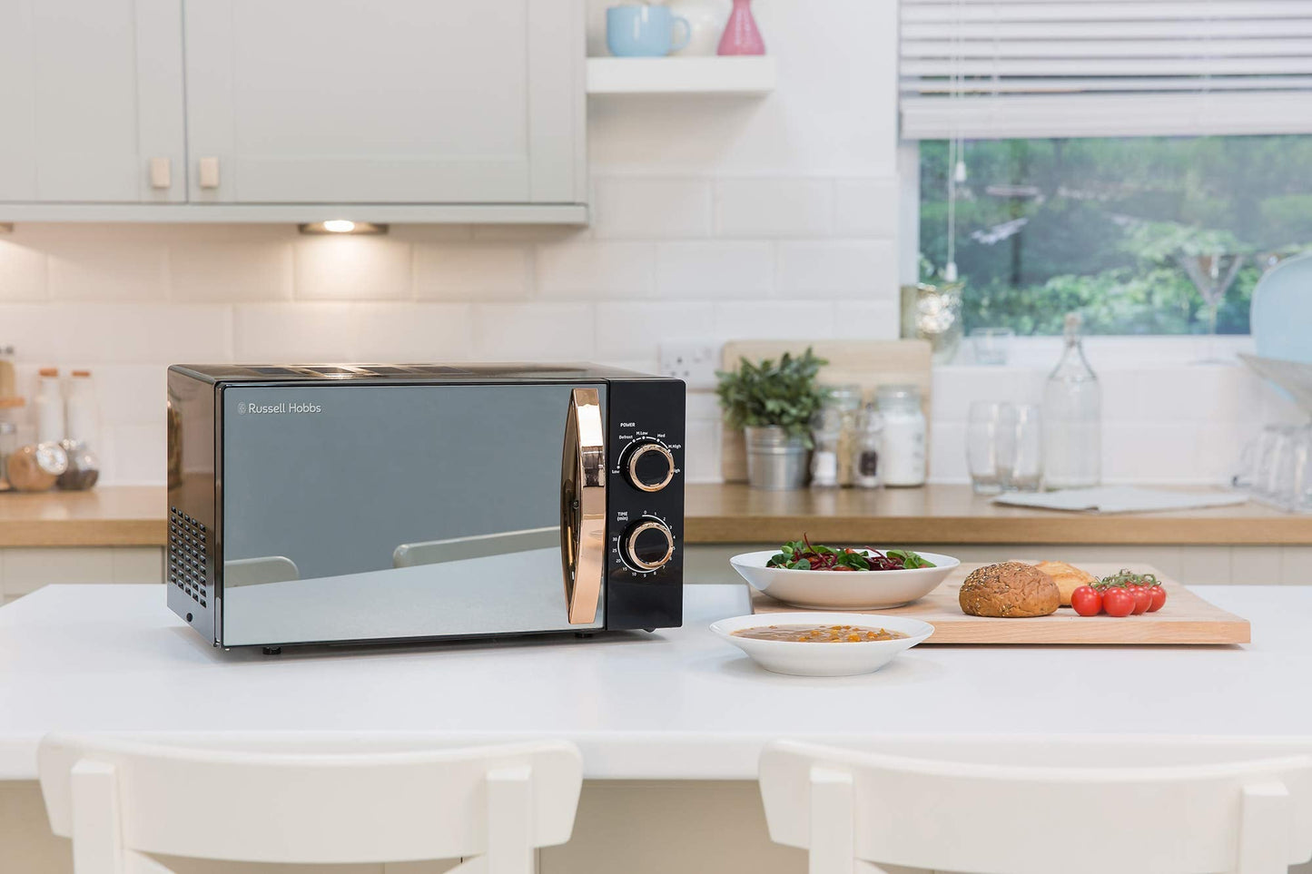 Russell Hobbs RHM1727RG 17 Litre 700 W Rose Gold Solo Microwave with 5 Power Levels, 30 Minute Timer, Defrost Setting, Easy Clean
