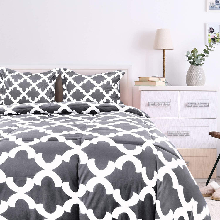 ComfyWell Double Duvet -Printed Comforter Bedspreads, Coverlets & Sets, 2 Pillowcases Warm and Anti Allergy All Season Coverless Duvet, Throws For
