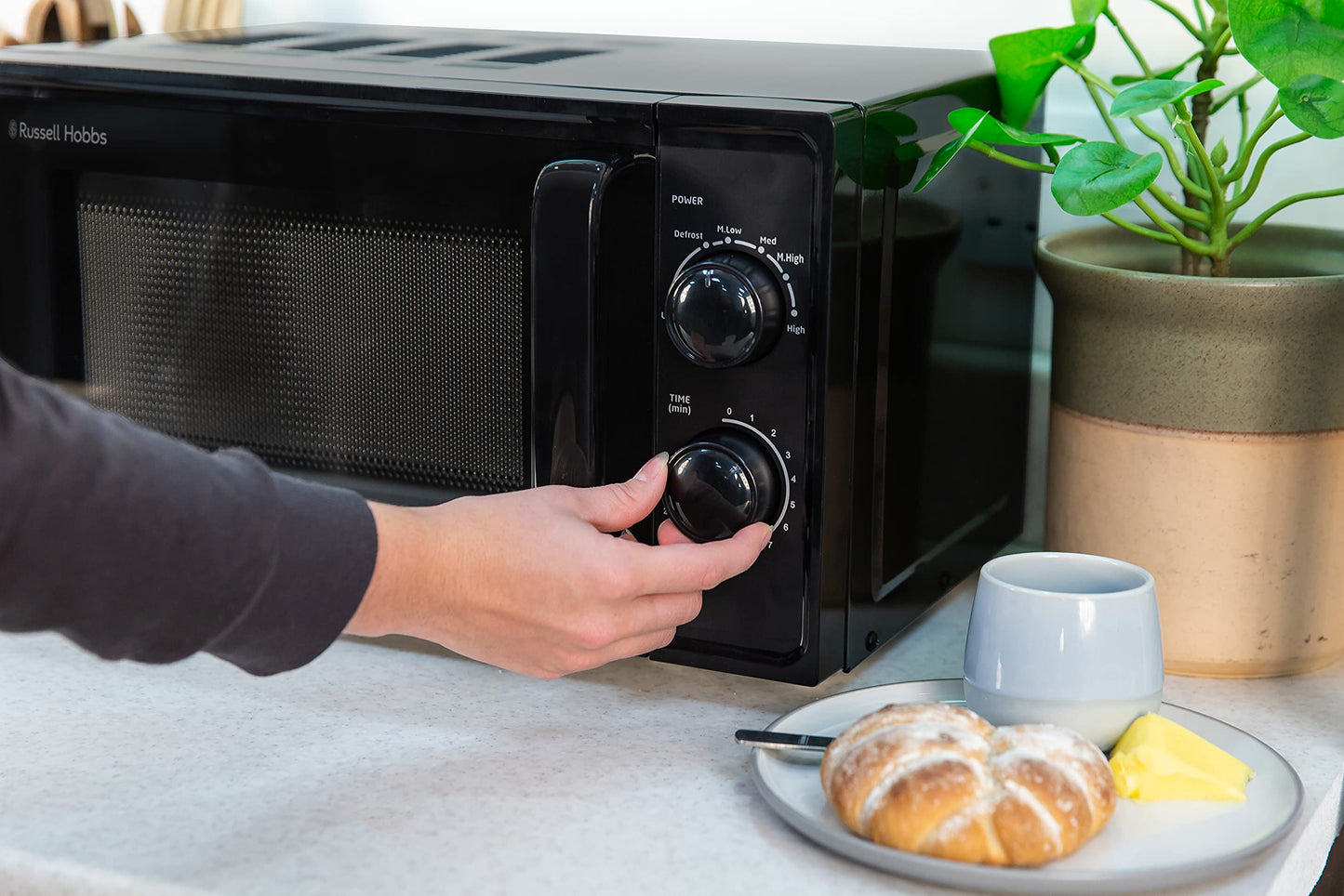 Russell Hobbs 17L Small Microwave Black Manual Textures 700W with 5 Power Levels & 30 min Timer, Defrost Function & Easy Clean, RHM1725B