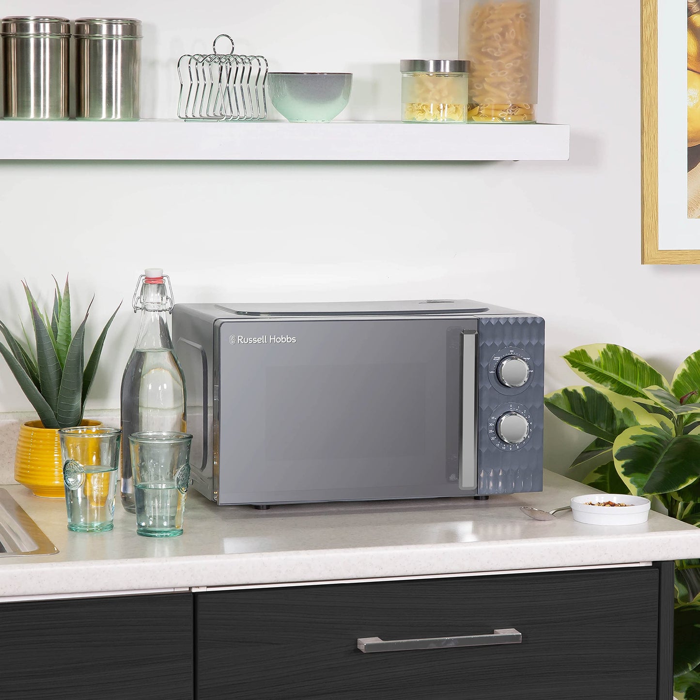 Russell Hobbs Honeycomb RHMM715G 17 Litre 700W Grey Solo Manual Microwave with 5 Power Levels, Integrated Timer and Defrost Function