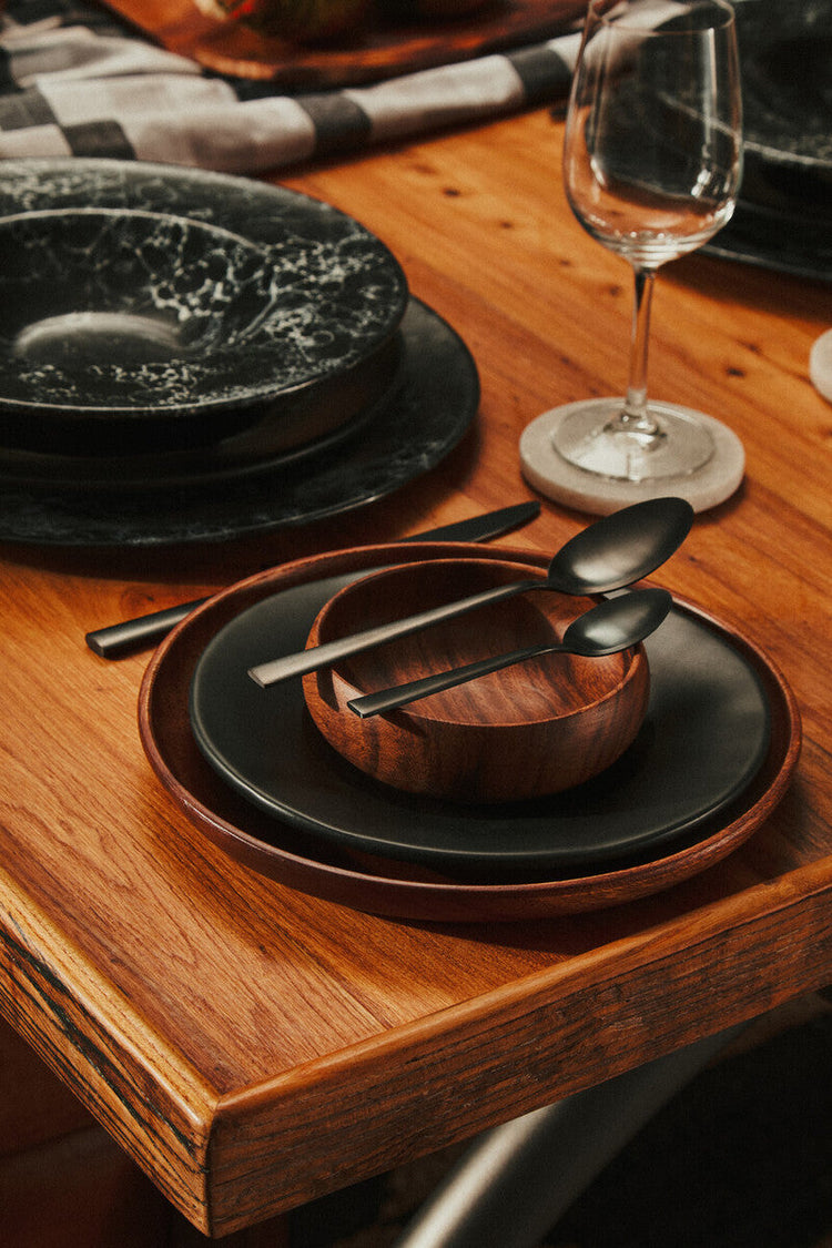 Kora Round Acacia Wood Plate