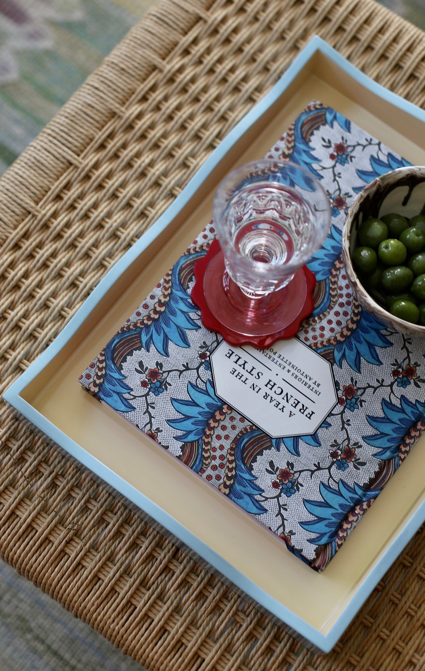 Allegra Wiggle Tray in Blue and Cream