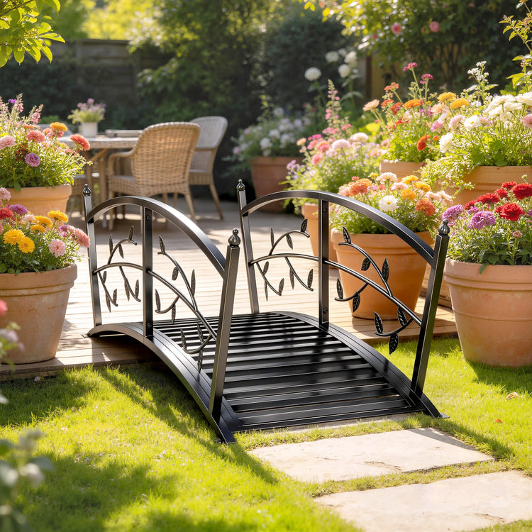Outsunny 1.2M Metal Garden Bridge with Safety Railings, Outdoor Pond Bridge, Arch Decorative Footbridge for Creek Stream