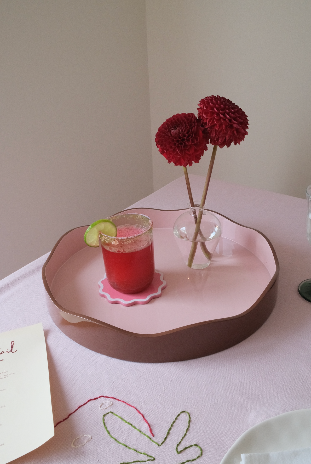Allegra Round Wiggle Tray in Pink and Brown