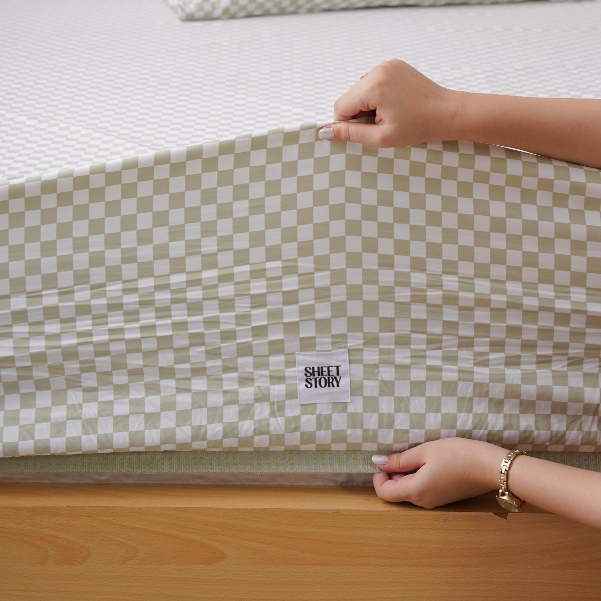 Ackly Bamboo Sage Checkered Full Bedding Set