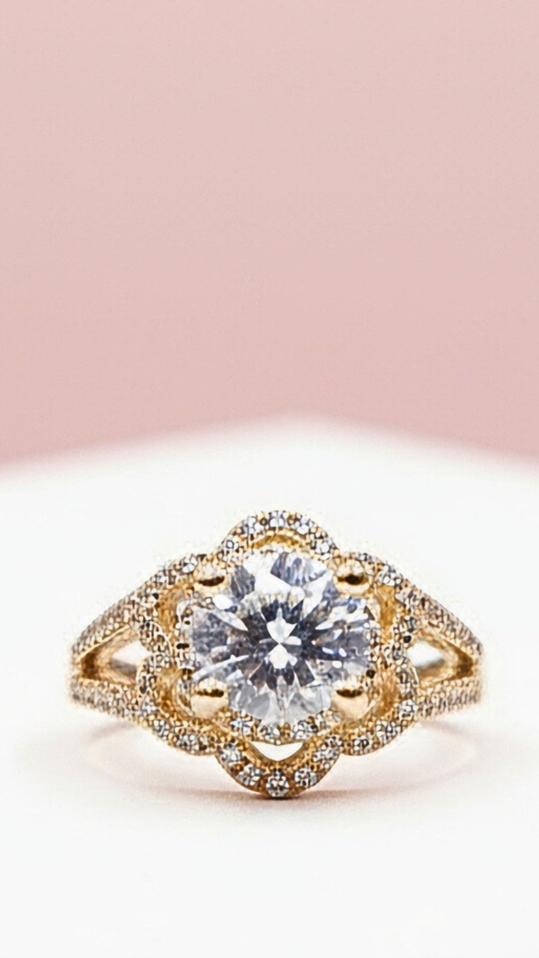 Flower Crystal Ring Gold Box set of 12