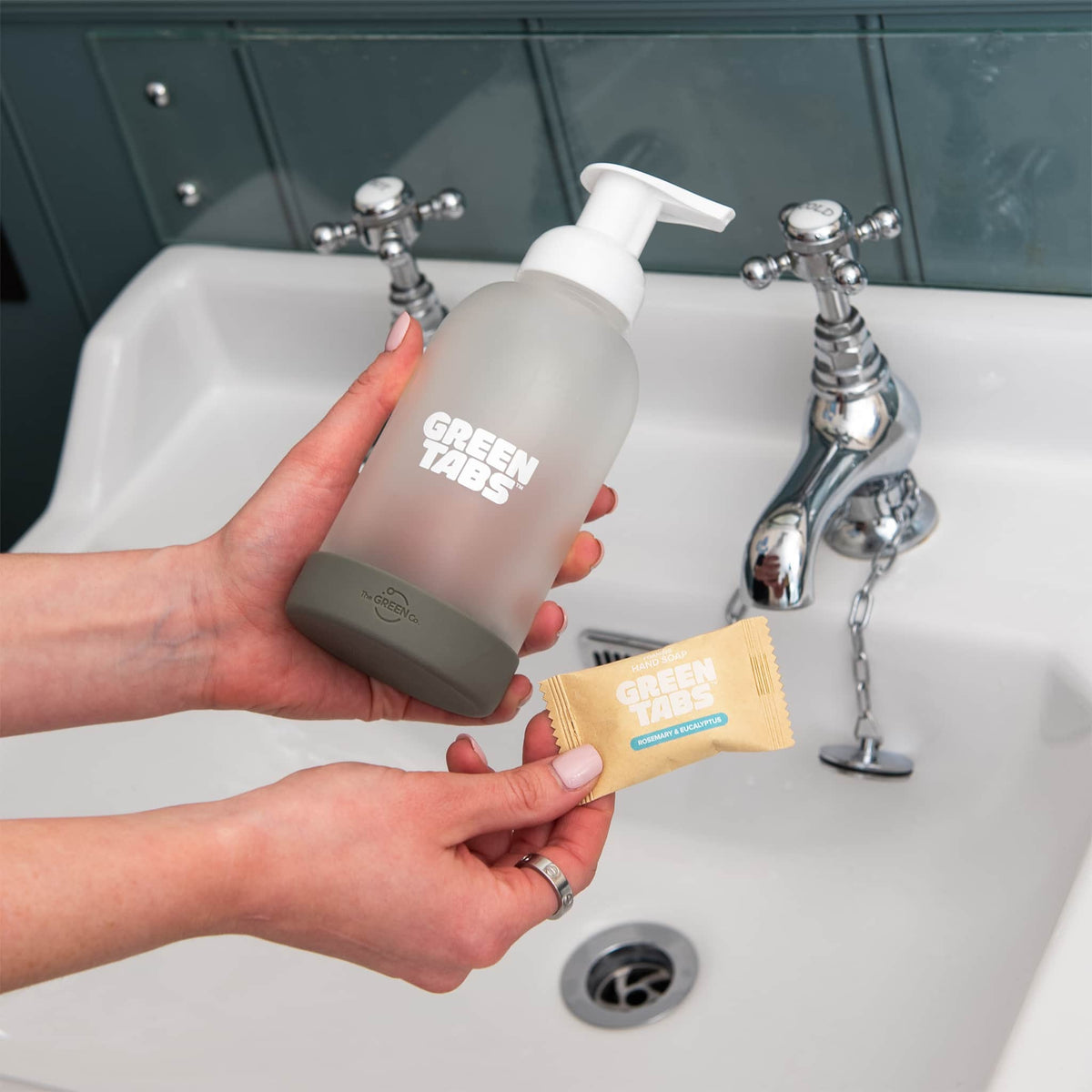 Foaming Hand Soap GreenTabs™ Starter Kit – Refillable Glass Bottle