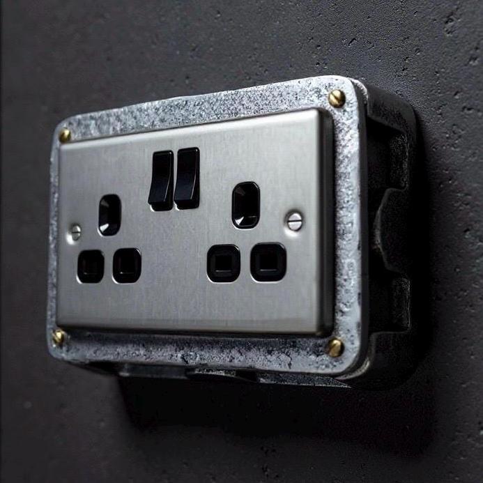 Brushed Steel Double Switched 13A Power Socket 230V 2 Gang 2G Socket Cast Metal Conduit Switch Industrial