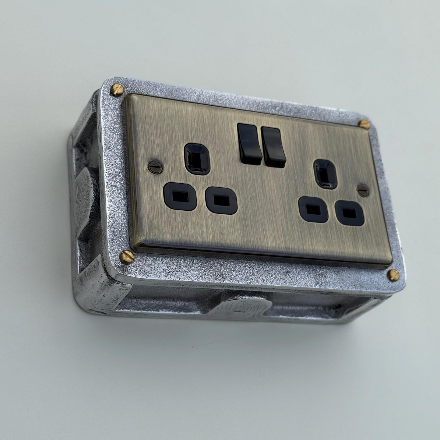 Antique Brass Double Switched Socket | 13A 2 Gang Solid Cast Metal