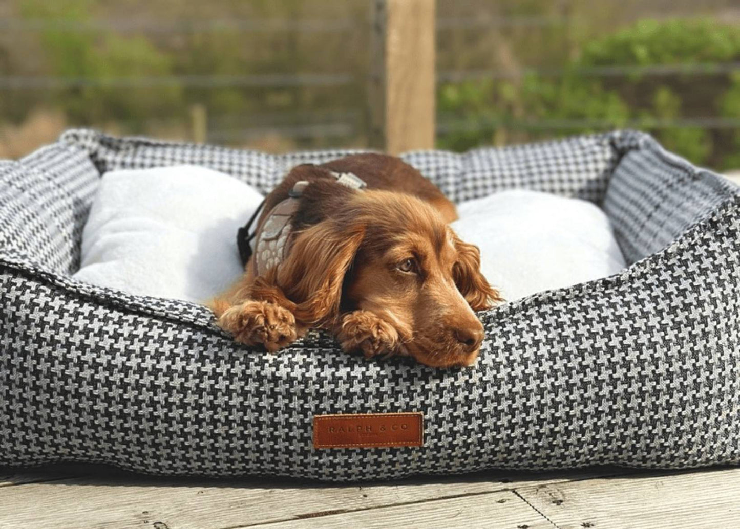 THE KENSINGTON | LUXURY HOUNDSTOOTH BOLSTER DOG BED