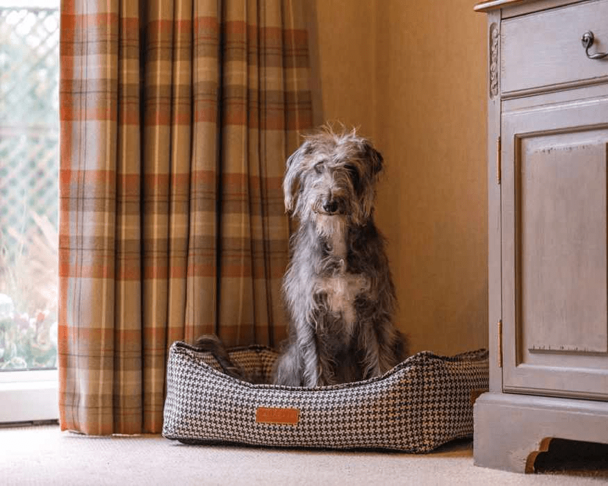 THE KENSINGTON | LUXURY HOUNDSTOOTH BOLSTER DOG BED