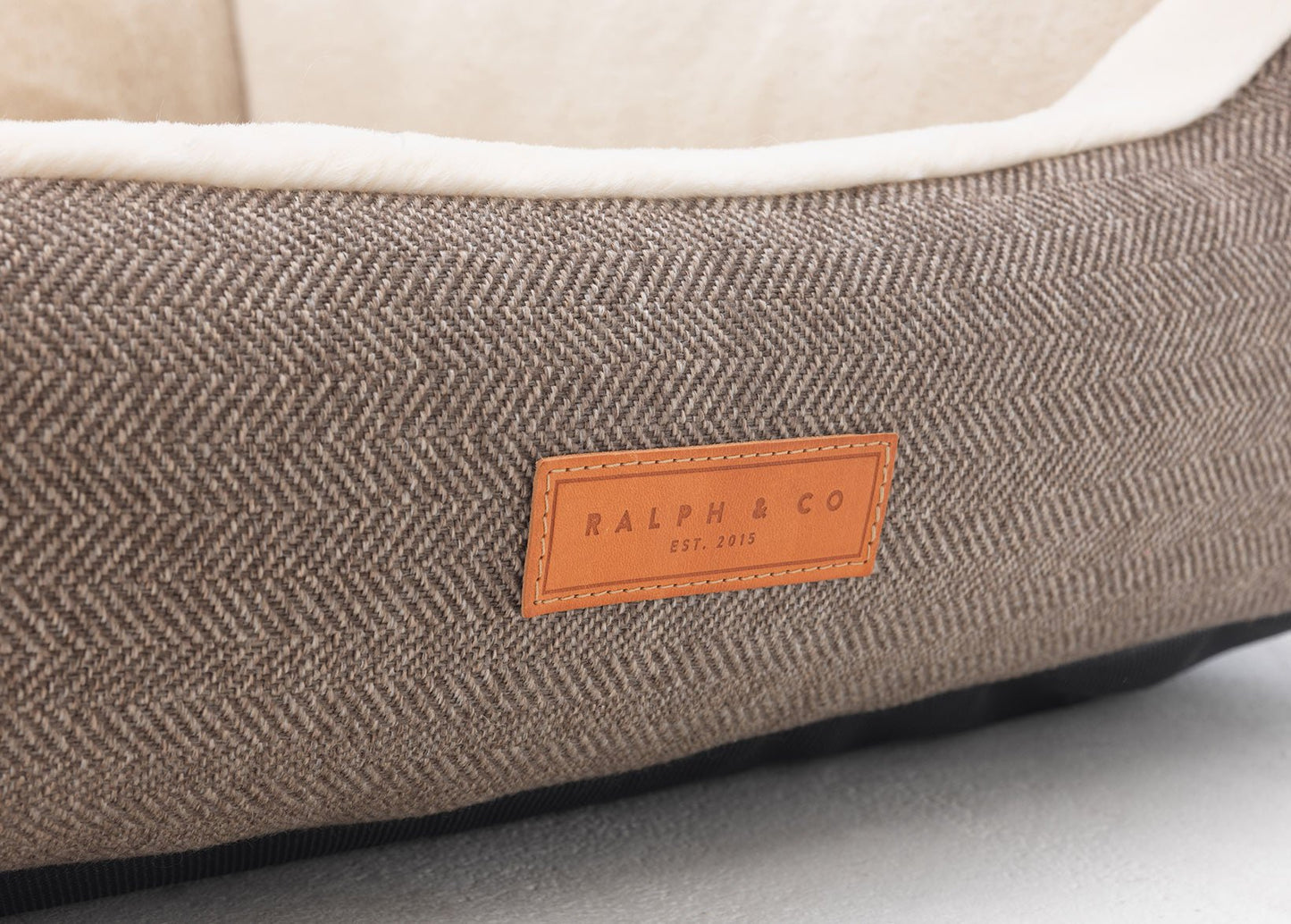 THE LINCOLN | LUXURY TWEED BOLSTER DOG BED